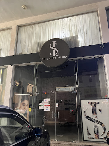 Life shot studio